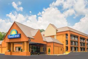 Days Inn by Wyndham Knoxville East in Knoxville