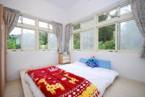Phòng Giường Đôi Với Phòng Tắm Chung (Double Room with Shared Bathroom)