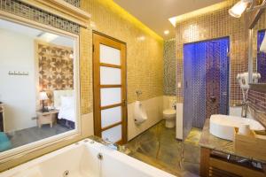 Phòng Giường Đôi Nhìn Ra Núi (Double Room with Mountain View)