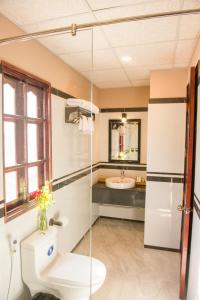 Phòng Tiêu Chuẩn Giường Đôi (Standard Double Room)