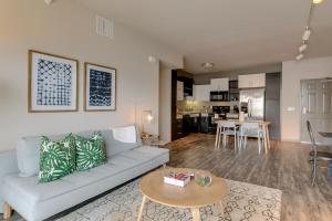 Two-Bedroom Apartment room in Abode Los Angeles - Marina Del Rey Venice Beach