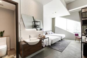 Superior - 24-Hour Stay, Non-Smoking