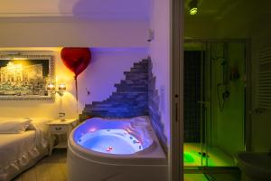 Suite with Spa Bath room in Suites Roma Tiburtina Elegance