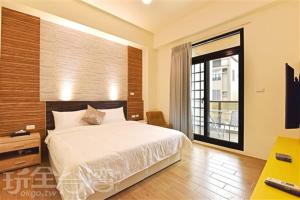 Phòng Có Giường Cỡ Queen Với Ban Công (Queen Room with Balcony)