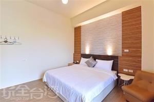 Phòng Có Giường Cỡ Queen Với Ban Công (Queen Room with Balcony)