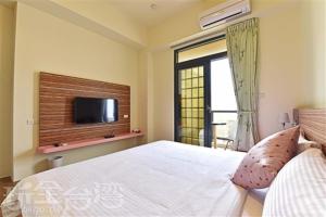 Phòng Có Giường Cỡ Queen Với Ban Công (Queen Room with Balcony)