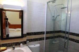Phòng 4 người (Quadruple Room)