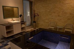 Phòng Tiêu Chuẩn Giường Đôi (Standard Double Room)