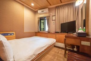 Phòng Giường Đôi Nhỏ (Small Double Room)