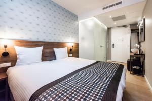 Standard Twin Room room in Melrose Hotel