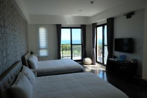 Phòng Gia Đình Nhìn Ra Biển (Family Room with Sea View)