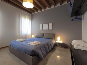 Two-Bedroom Apartment with 2 Bathrooms  room in Cannaregio - Venice Style Apartments