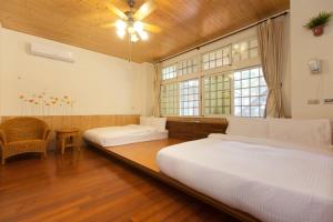 Phòng Tiêu Chuẩn 4 Người (Standard Quadruple Room)