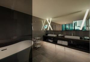 Suite 2 tầng gia đình (Duplex Family Suite)