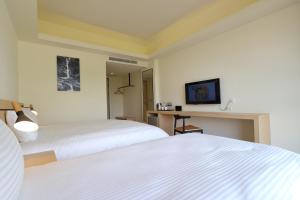 Phòng 3 Người Có Phòng Tắm (Triple Room with Bathroom)