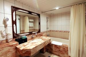 Phòng Cổ điển cho 4 người (Classic Quadruple Room)