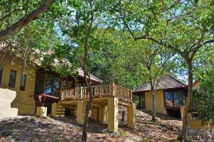 Jungle Lanai Cottage with Free Snorkeling at House Reef