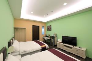 Phòng 4 Người Có Bồn Tắm (Quadruple Room with Bath)