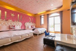 Biệt Thự Có Hồ Bơi Riêng (Villa with Private Pool)
