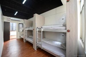 Phòng Ngủ Tập Thể 6 Giường Cho Cả Nam Và Nữ (6-Bed Mixed Dormitory Room)