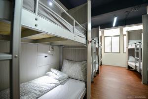 Phòng Ngủ Tập Thể 6 Giường Cho Cả Nam Và Nữ (6-Bed Mixed Dormitory Room)