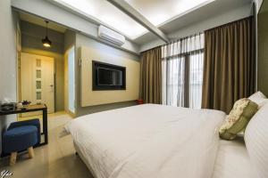 Phòng Giường Đôi Có Ban Công (Double Room with Balcony)