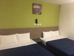 Phòng Tiêu chuẩn dành cho 4 người Không cửa sổ (Standard Quad No Window)