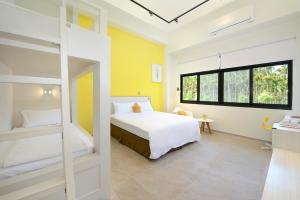 Phòng gia đình với phòng tắm riêng. (Family Room with Private Bathroom)