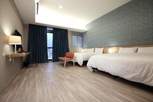 Phòng 4 Người Có Ban Công (Quadruple Room with Balcony)
