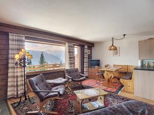 One-Bedroom Apartment Tayannes 223