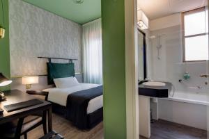 Classic Queen Room room in Best Western Plus CHC Florence