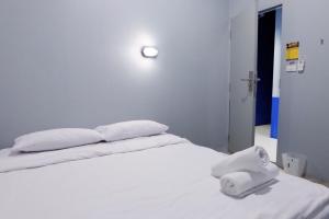 Phòng giường đôi không có cửa sổ (Double Room without Window)