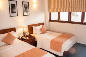Deluxe Twin Room room in Colombo Court Hotel & Spa