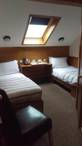 Twin Room room in Edinburgh House Hotel