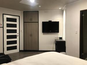 Phòng Tiêu Chuẩn Giường Đôi (Standard Double Room)