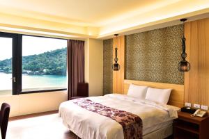 Phòng Giường Đôi Nhìn Ra Hồ Nước (Double Room with Lake View)