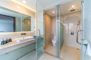 Suite Trăng Mật Hướng Đại Dương có Giường Lớn (Honeymoon Suite Ocean View King)