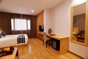 Phòng giường đôi có cửa sổ (Double Room with Window)
