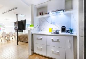 Connecting Family Rooms with Karaoke Facilities(Check-in after 15:00)