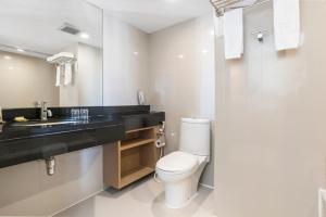 Phòng Hai Giường Đơn Loại Sang (Deluxe Twin Room)