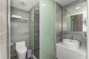 Phòng Giường Đôi Nhìn Ra Biển (Double Room with Sea View)
