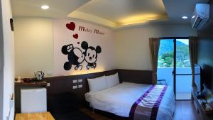 Phòng Giường Đôi Nhìn Ra Núi (Double Room with Mountain View)
