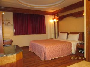 Phòng Tiêu Chuẩn Giường Đôi (Standard Double Room)