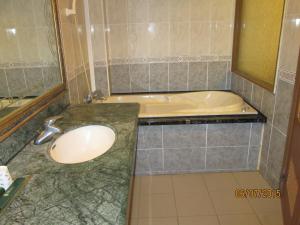 Phòng Tiêu Chuẩn Giường Đôi (Standard Double Room)