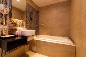 Phòng Cổ Điển Giường Đôi (Classic Double Bed)