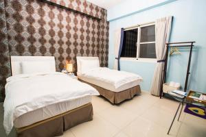 Phòng Giường Đôi/2 Giường Đơn Nhìn Ra Núi (Double or Twin Room with Mountain View)