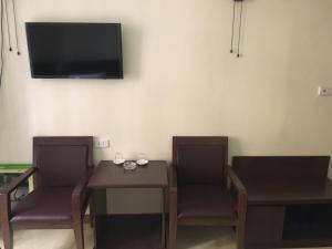 Phòng Bốn Người Có Phòng Tắm Riêng (Quadruple Room with Private Bathroom)