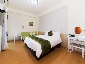 Phòng Giường Đôi Có Ban Công (Double Room with Balcony)