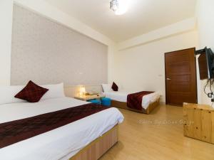 Phòng 4 Người Có Ban Công (Quadruple Room with Balcony)