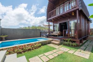 Biệt Thự Có Hồ Bơi Riêng (Villa with Private Pool)
